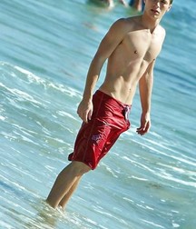 shirtless boys teen gay young 5e3dd024076d2.jpg