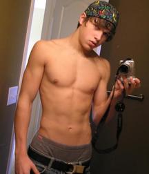 shirtless boys young teen gay 5e45763fb3636.jpg