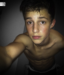 Boys & Their Amateur Twink Selfies 5e483872cbee0.jpg