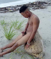 Felix - teen gay porn beach 5e4c2c564138f.jpg
