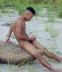 Felix - teen gay porn beach 5e4c2c7471131.jpg