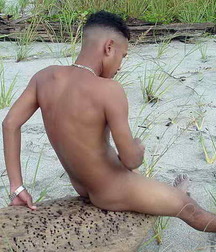 Felix - teen gay porn beach 5e4c2ca17b82a.jpg