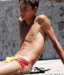 shirtless boys 5e5251c8206d0.jpg