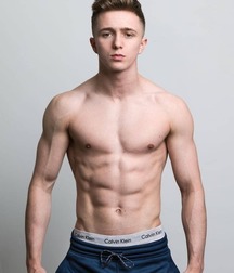 shirtless boys 5e525267dd6c5.jpg