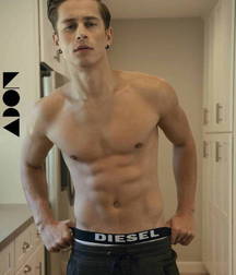 shirtless boys 5e525298d68aa.jpg