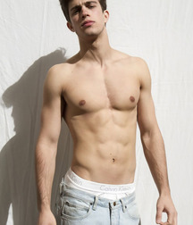shirtless boys 5e5252cda7b8d.jpg