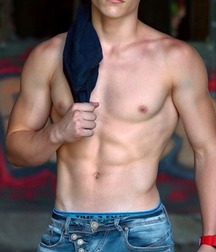 shirtless boys jocks twinks young 5e597938a1186.jpg