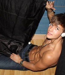 shirtless boys jocks twinks gay young 5e5d3e495f00c.jpg
