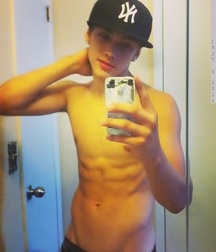 shirtless boys jocks twinks gay young 5e5d3e730cc49.jpg