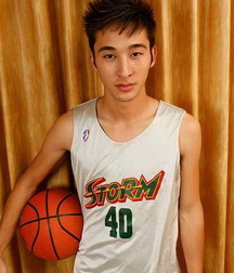 emoboy Luke, showing his ass 5e6e035fc11d2.jpg