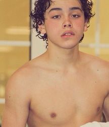 Boys selfies gay tube 5e7f04e0a1b68.jpg
