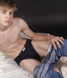 Bennie-Skinny 58f7bee233ea3.jpg