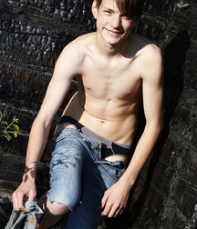 Bobby ENG 590e2ad07b3d1.jpg