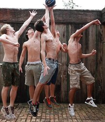 Pits twinks gay tube shirtless boys 3 5f671b5c70897.jpg