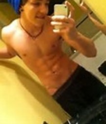 Hot Boys 5841c2ad4c7af.jpg