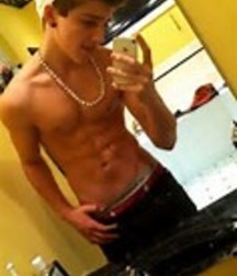 Hot Boys 5841c2c38792b.jpg