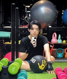 Asian  QT's 5 628f30e72cac6.jpg