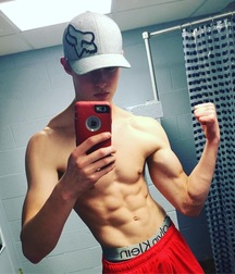 Twinks You Deserve 16 58f7d5e7dd200.jpg