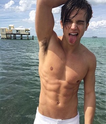 Twinks You Deserve 42 593c4585ec3e2.jpg