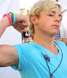 Twinks You Deserve 44 593f16087ecb0.jpg