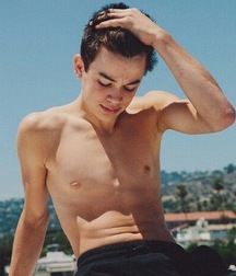 Twinks You Deserve 52 595b20c876703.jpg