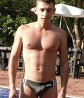 Des speedos plus ou moins bien garnis 5c0d33f7385e8.jpg