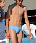 Des speedos plus ou moins bien garnis 5c0d340583a33.jpg