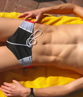 Des speedos plus ou moins bien garnis 5c0d3428f19ea.jpg