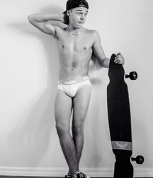 Skaters si sexy 5c77df7fed8d6.jpg