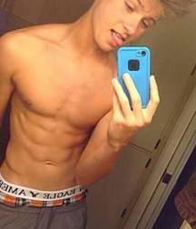 Hot guys  59eba4cf9ed5d.jpeg