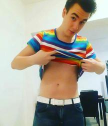 18yo boy 586590457a996.jpg