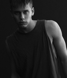 B&W 59a1c81d99861.jpg