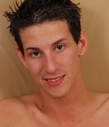 Hung Twink 5bb2c119cc50c.jpg