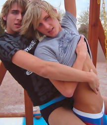 sexy boys  5856f582d801f.jpg