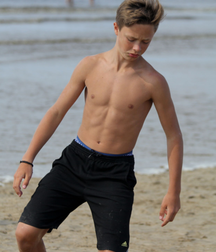 sexy beachboys 585e7710d2bb4.png