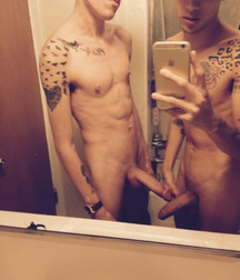 lovely boys 01 585edb185373d.jpg