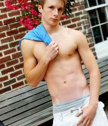 Russel 592c590d97cdf.jpg