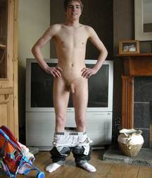 UK Lads 59bb612937260.jpg