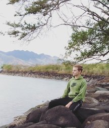 Frank 5c7092653987c.jpg