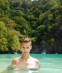 Frank 5c7092cc28321.jpg