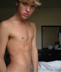 Simply Shirtless - But Still Stunning 586f7f5f5e02c.jpg