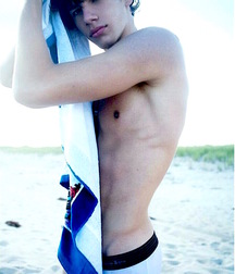 Shirtless and Sexy 589063cb6da19.jpg