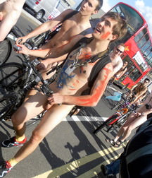 More On Yer Bike! 5891af79858fb.jpg