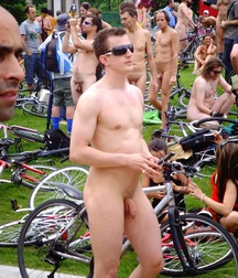 More On Yer Bike! 5891af9e762be.jpg