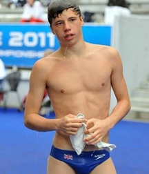 More Randomly Shirtless 58ac8aee8f0b3.jpg