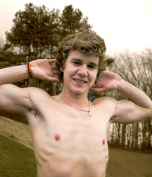 You Don't Need a Shirt At All 58b011d7bdb5b.jpg