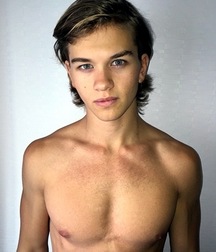 What a Chest... 58b41db52fa7d.jpg