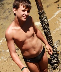 What a Chest... 58b41dc3afd3c.jpg