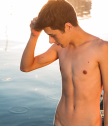 Tops 58d14a8c8f782.jpg