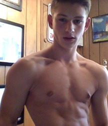 Display Those Chests, Boys! 58e23836178bf.jpg